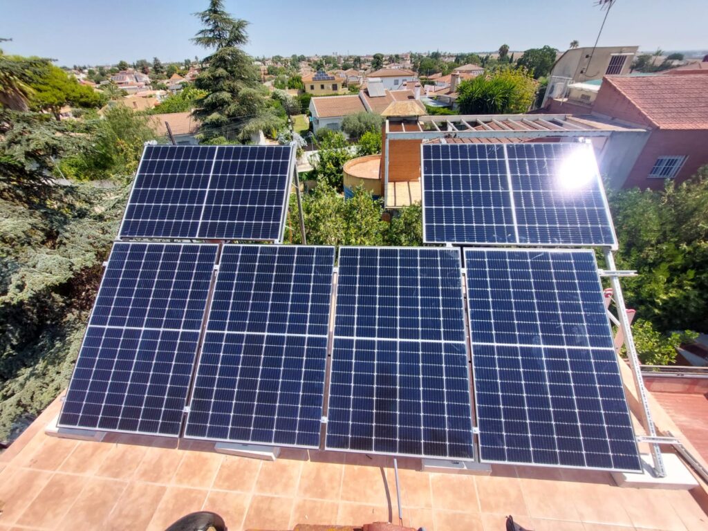 Paneles solares en tejado Placas Solares | Paneles Solares